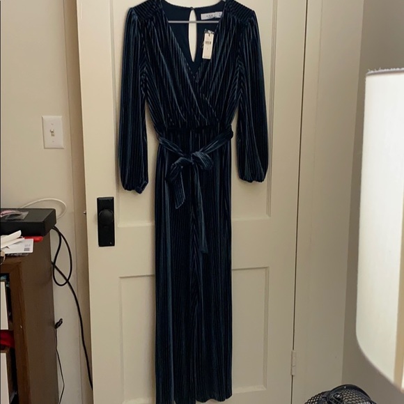 NWT Anthropology Velvet Blue Romper Sz S - Picture 2 of 6